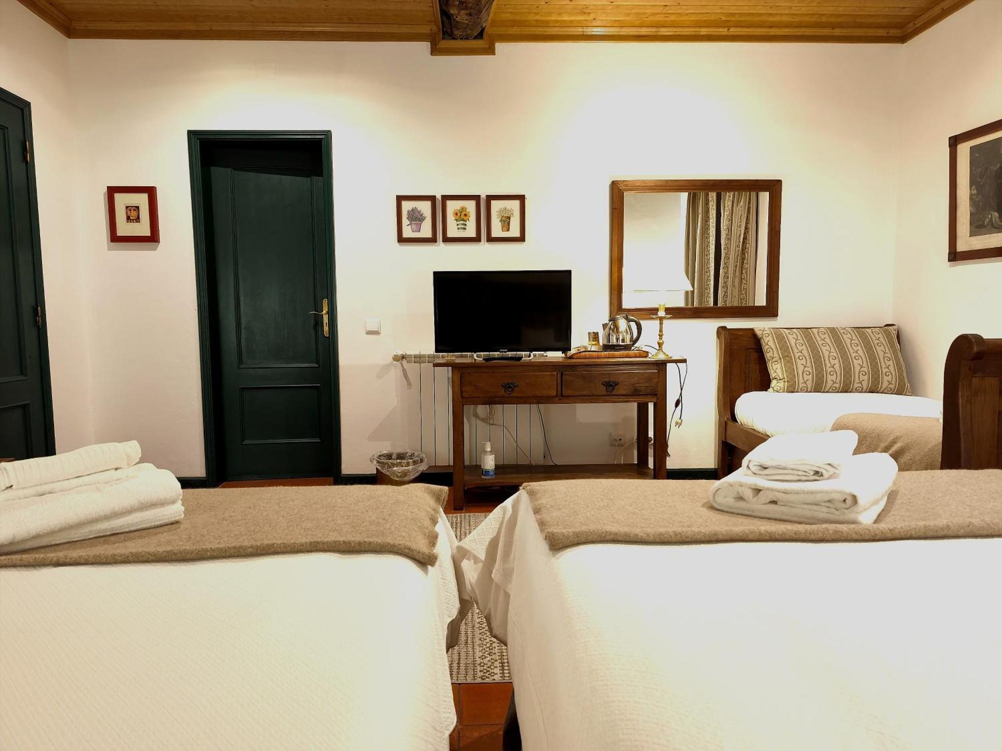 Casa De Santa Ana Da Beira Bed & Breakfast Seia Exterior photo